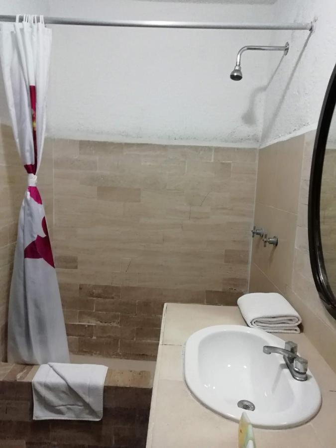 Hotel 16